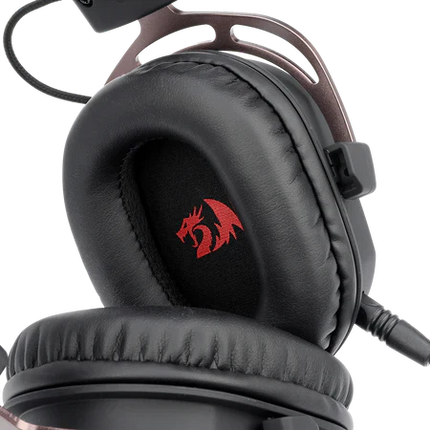 Redragon H730  Wired Gaming Headset - 7.1 Surround Sound - Memory Foam Ear Pads - 50MM Drivers - Detachable Microphone - Multi Platform Headphone - Works with PC/PS4/PS5 Switch