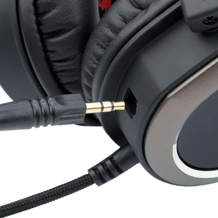 Redragon H730  Wired Gaming Headset - 7.1 Surround Sound - Memory Foam Ear Pads - 50MM Drivers - Detachable Microphone - Multi Platform Headphone - Works with PC/PS4/PS5 Switch