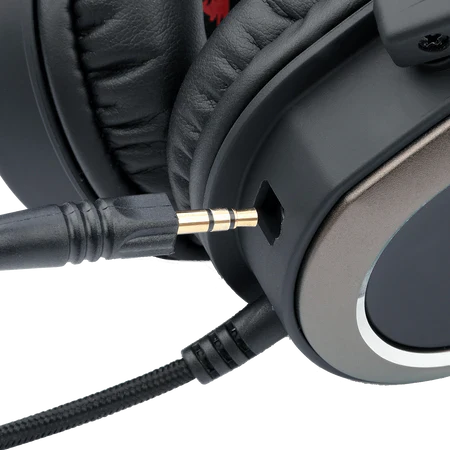 Redragon H730  Wired Gaming Headset - 7.1 Surround Sound - Memory Foam Ear Pads - 50MM Drivers - Detachable Microphone - Multi Platform Headphone - Works with PC/PS4/PS5 Switch